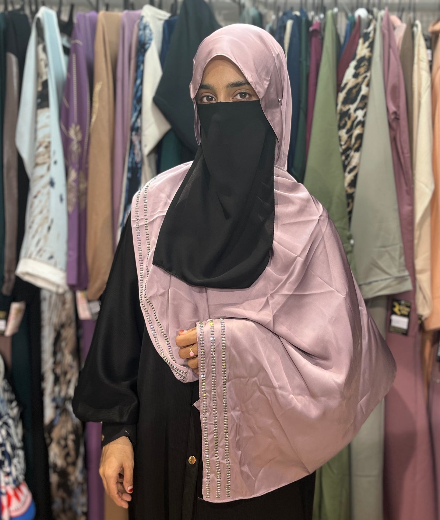 Saba dubai hijab