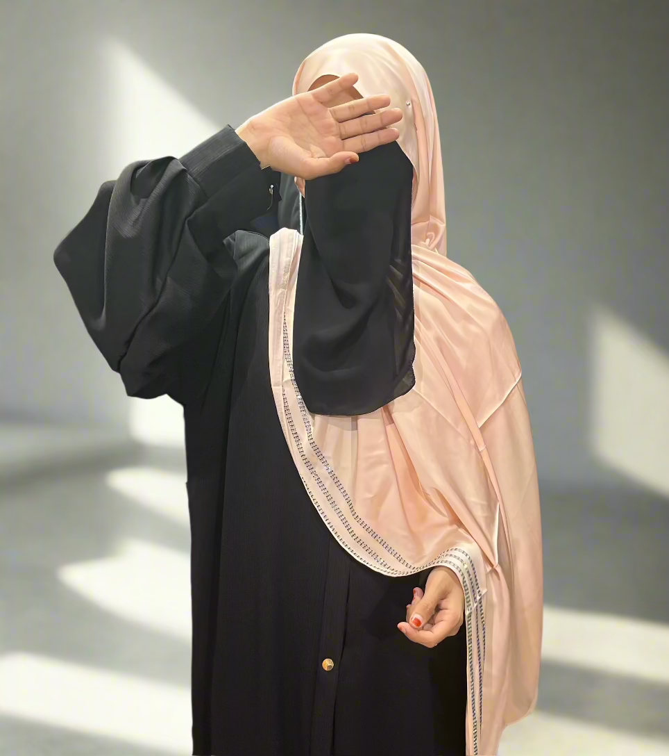 Saba dubai hijab