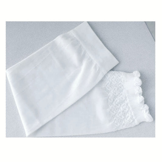 WHITE LACE SLEEVES