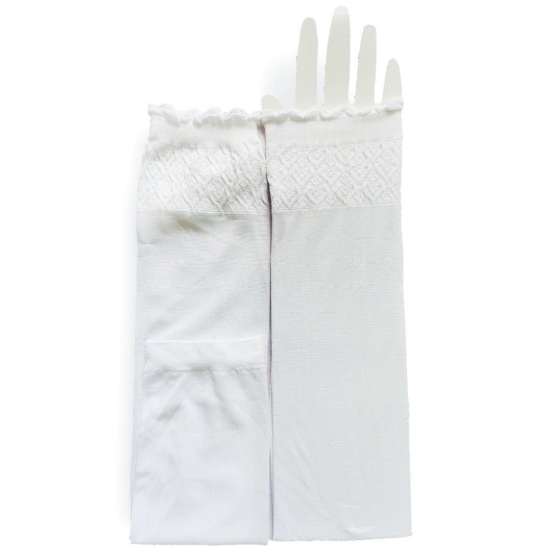 WHITE LACE SLEEVES
