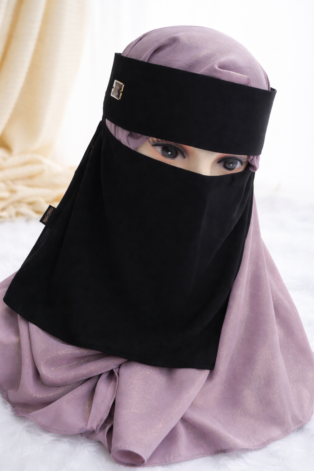 Dubai naqaab